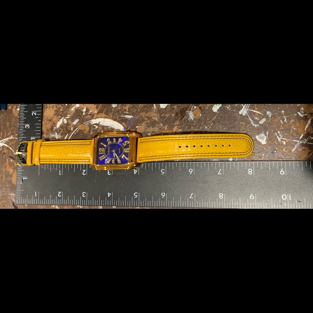 Watch - Picture 4 of 4